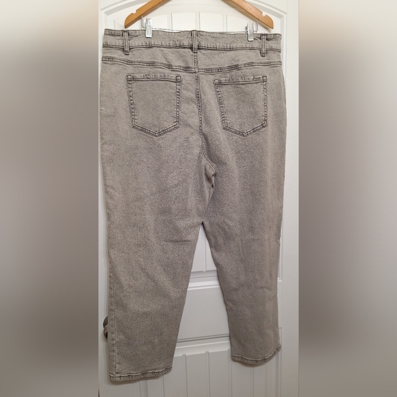 George Plus Women’s Black Straight Leg Jeans Size 20W Distressed Charcoal Wash - Picture 7 of 13